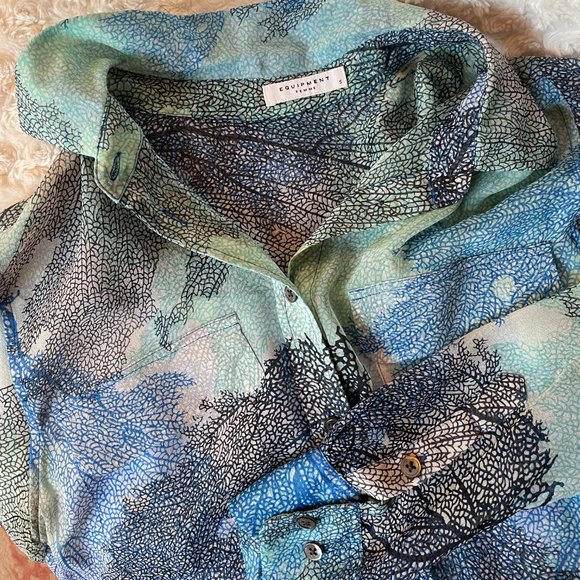 Equipment silk blouse - blue coral motif S - Picture 3 of 5